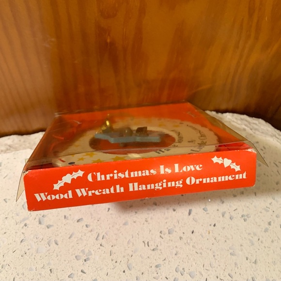 Christmas is Love - wood wreath hanging ornament - Picture 2 of 3